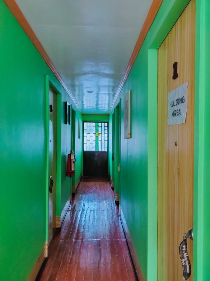 Mountain Side Inn Эль-Нидо Экстерьер фото